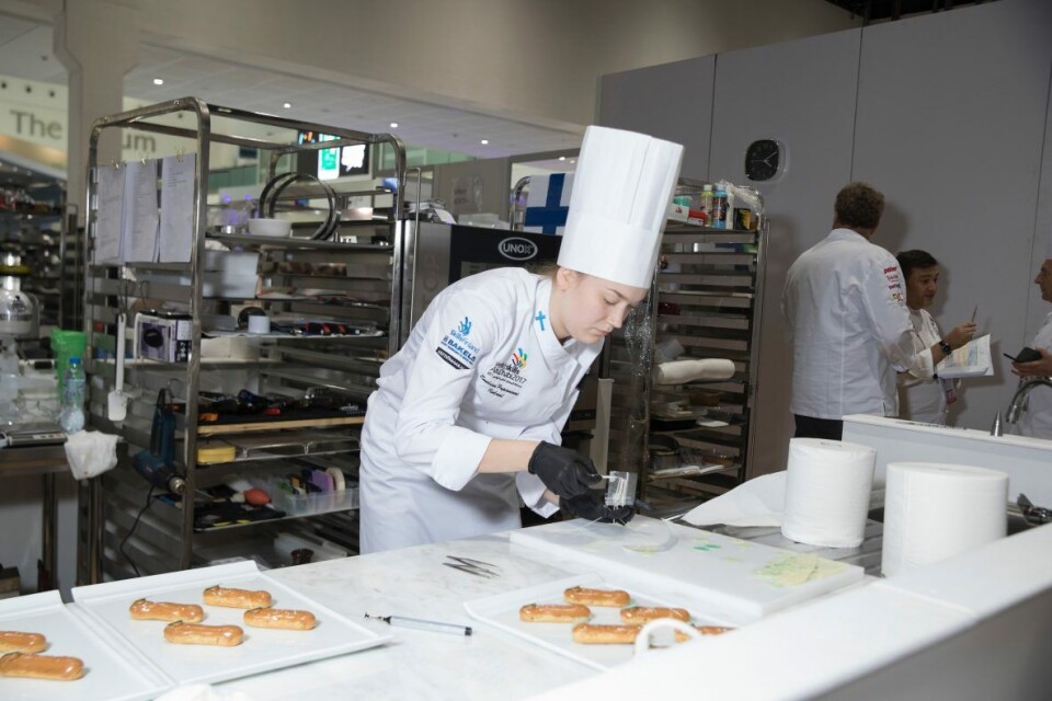 Finske Emeliina Papinniemi i aksjon under Worldskills 2017 i Abu Dhabi.