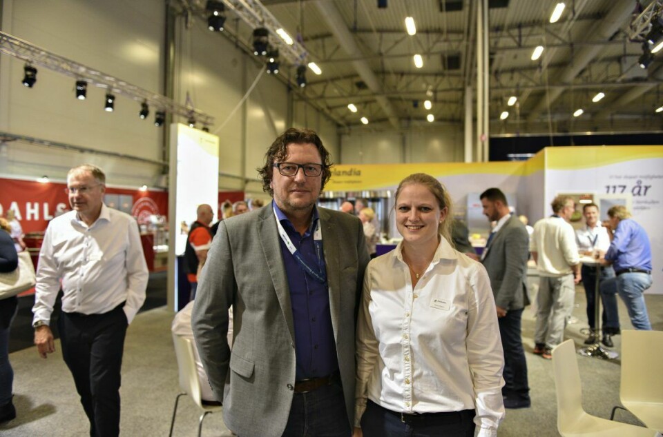 Stenar Volden fra alimenta og Jenny Olsson fra Zeelandia møter norske kunder på Sveriges Bageri & Konditorimässa.