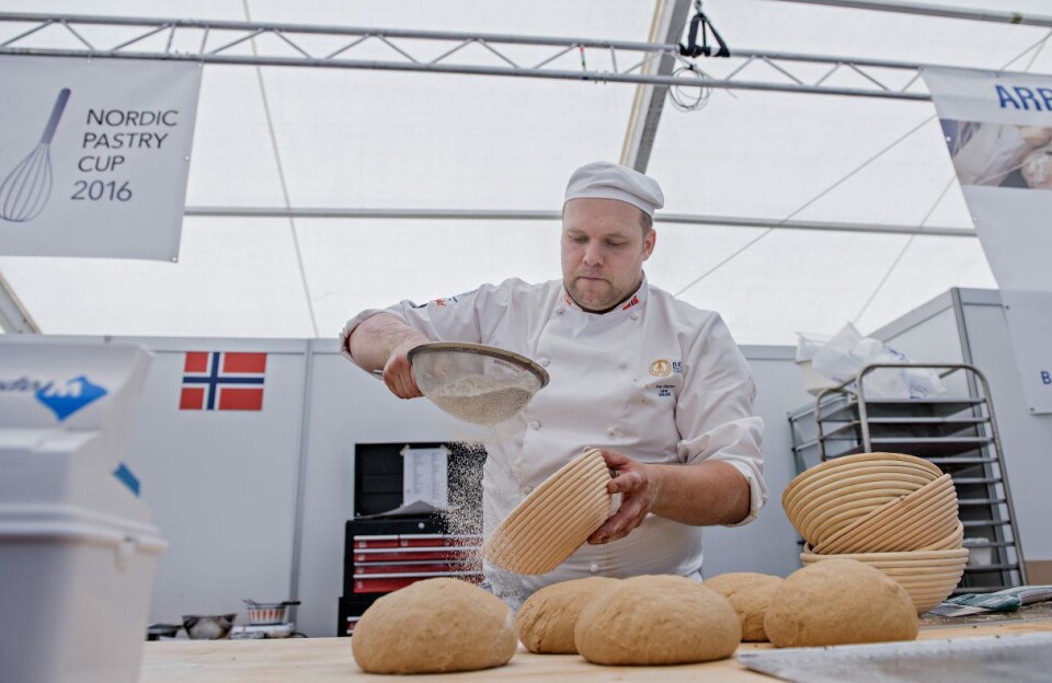 Ivar Bakke starter eget bakeri.
