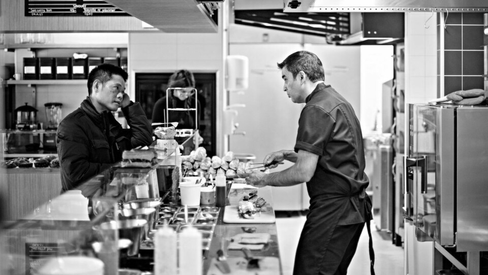 Pierre er nå sjef på en liten Bánh mì restaurant i Vika i Oslo, som lager fransk surdeigsbaguette med vietnamesisk innhold.