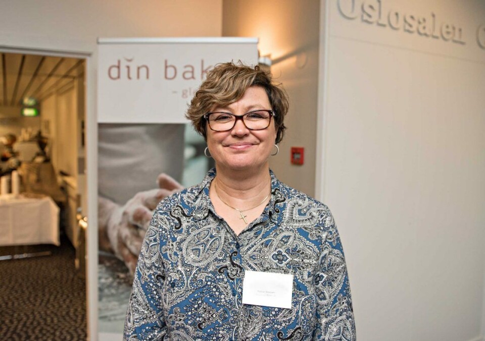 Bakeriansatt Reidun Brevik føler seg inspirert av samlingen. Hun er med i gruppen på seks medarbeidere fra Baker Narum i Hønefoss. Bakeriansatt Reidun Brevik føler seg inspirert av samlingen. Hun er med i gruppen på seks medarbeidere fra Baker Narum i Hønefoss.