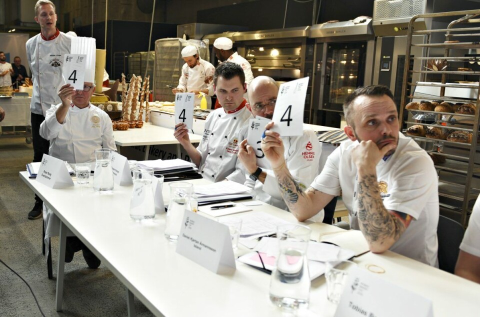 Juryen i Nordic Bakery Cup 2018 bedømte årets prestasjoner i et åpent system der poengene ble gitt samtidig av alle dommere. Juryen i Nordic Bakery Cup 2018 bedømte årets prestasjoner i et åpent system der poengene ble gitt samtidig av alle dommere.
