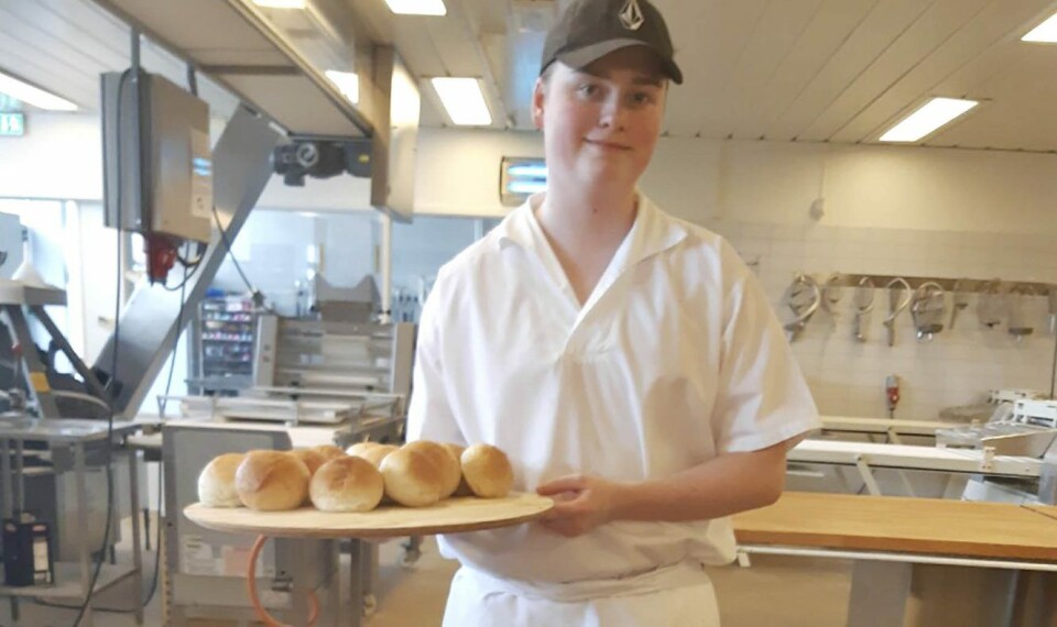 Henrik Foss ble fylkesmester i bakefaget og skal nå delta i skole-NM i april.