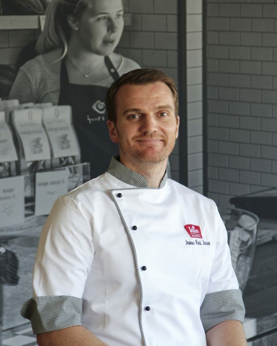Jonas Rod Jensen jobber til daglig som bakermester i Iduns fagavdeling. Jonas Rod Jensen jobber til daglig som bakermester i Iduns fagavdeling.