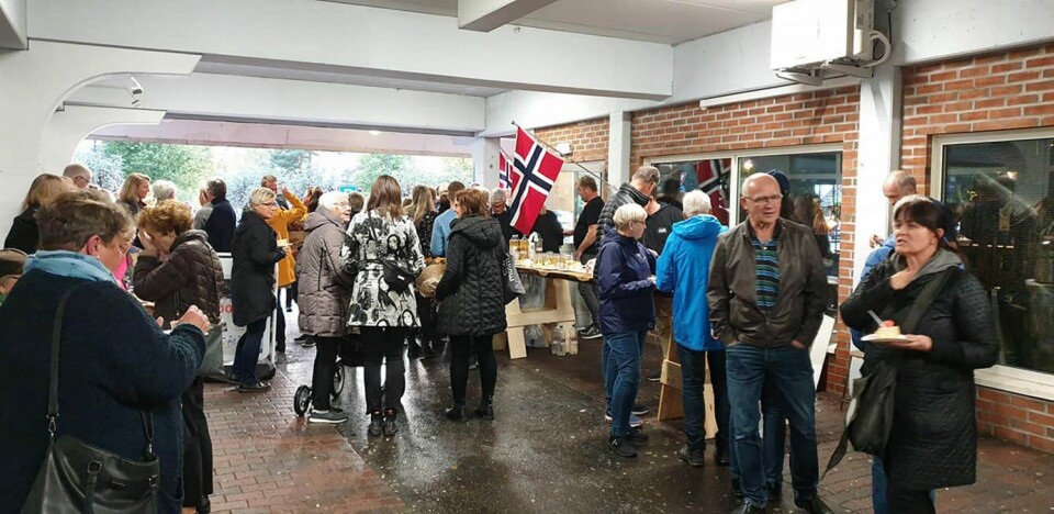 Masse folk på åpningen av butikken i Vennesla sentrum.