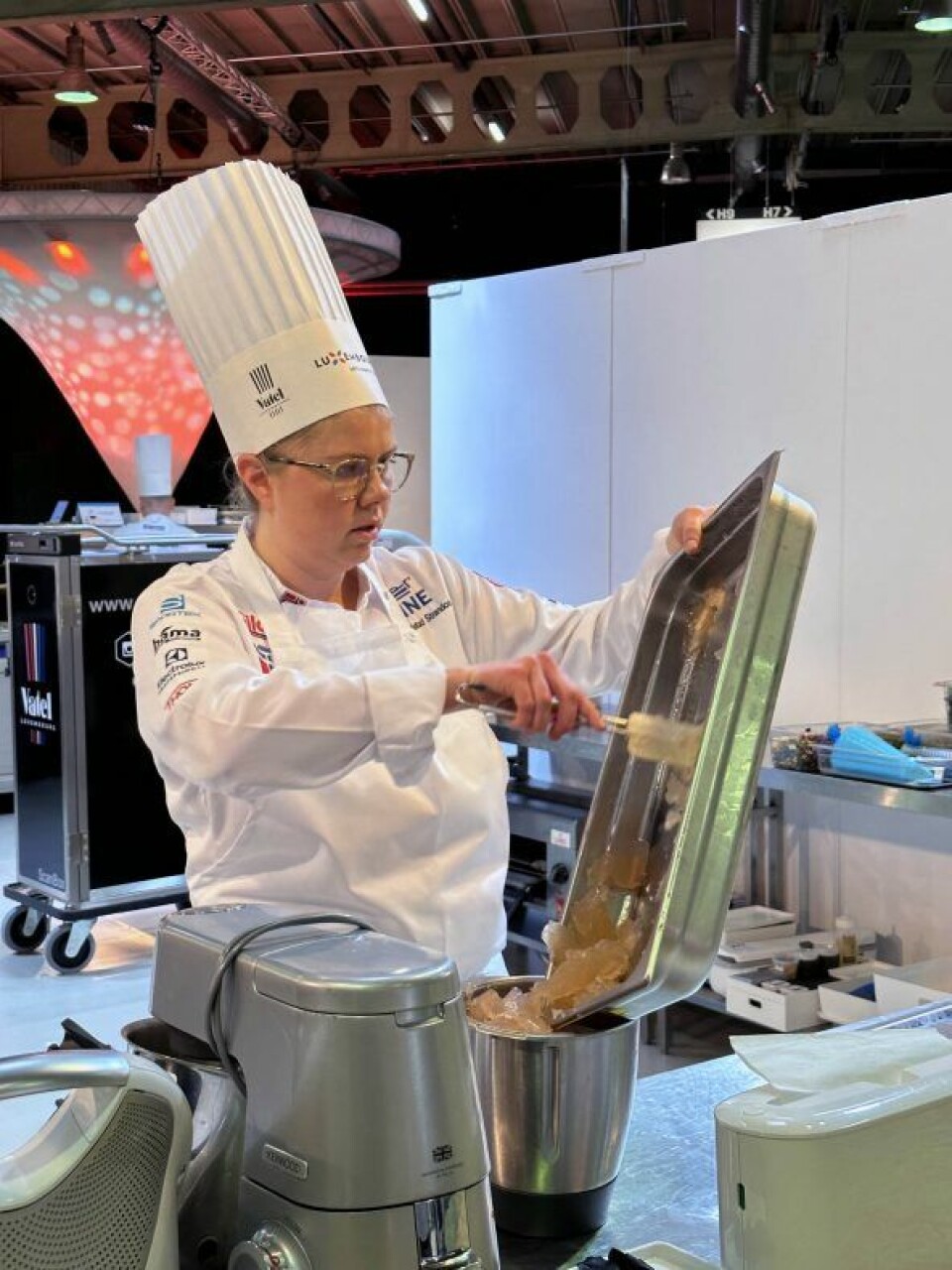 Vilde Nistad Strandos deltok på Community Catering-laget i Culinary World Cup 2022. laget endte på en femteplass. Vilde Nistad Strandos deltok på Community Catering-laget i Culinary World Cup 2022. laget endte på en femteplass.