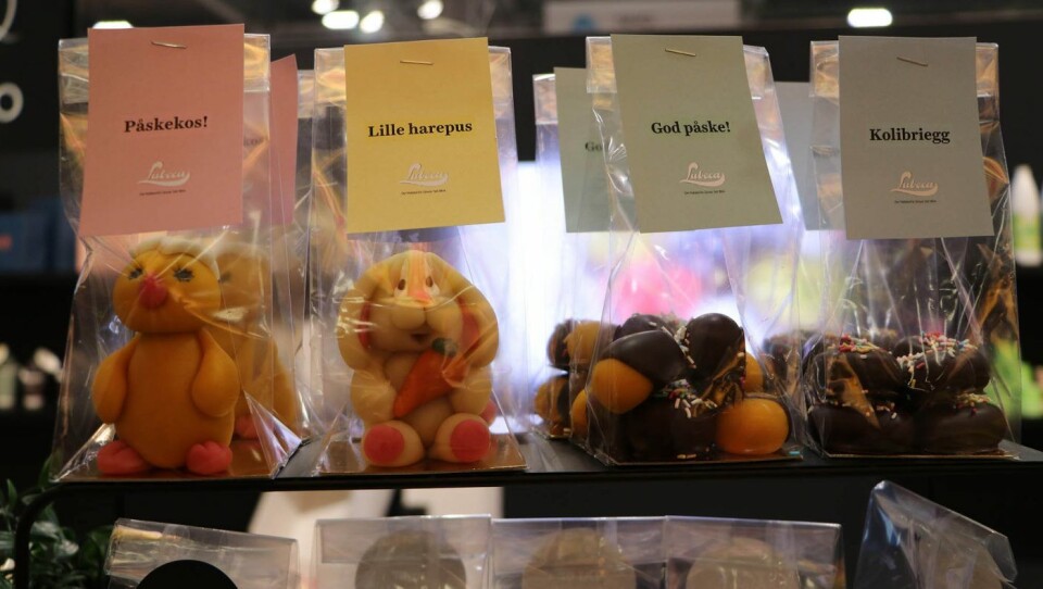 Marsipanfigurene kan bestilles med flere ulike typer etiketter. Marsipanfigurene kan bestilles med flere ulike typer etiketter.