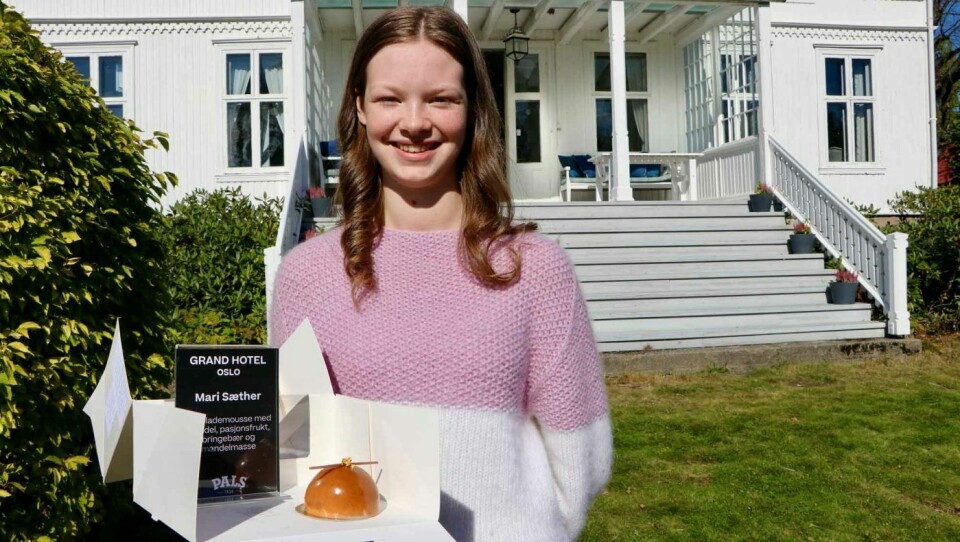 Mari Sæther er et ungt konditortalent som akkurat har startet på læretiden sin ved Grand Hotel i Oslo.