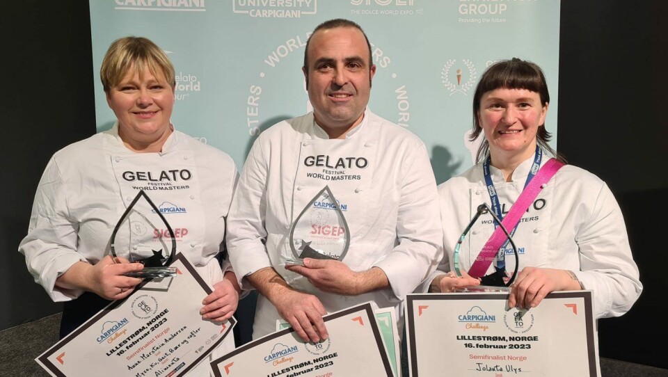 NM i gelato/iskrem: Vinneren Patrick Dufaud sammen med Anne Marstein Andersen (t.v.) som kom på tredjeplass og Jolanta Ulys som kom på andreplass. NM i gelato/iskrem: Vinneren Patrick Dufaud sammen med Anne Marstein Andersen (t.v.) som kom på tredjeplass og Jolanta Ulys som kom på andreplass.