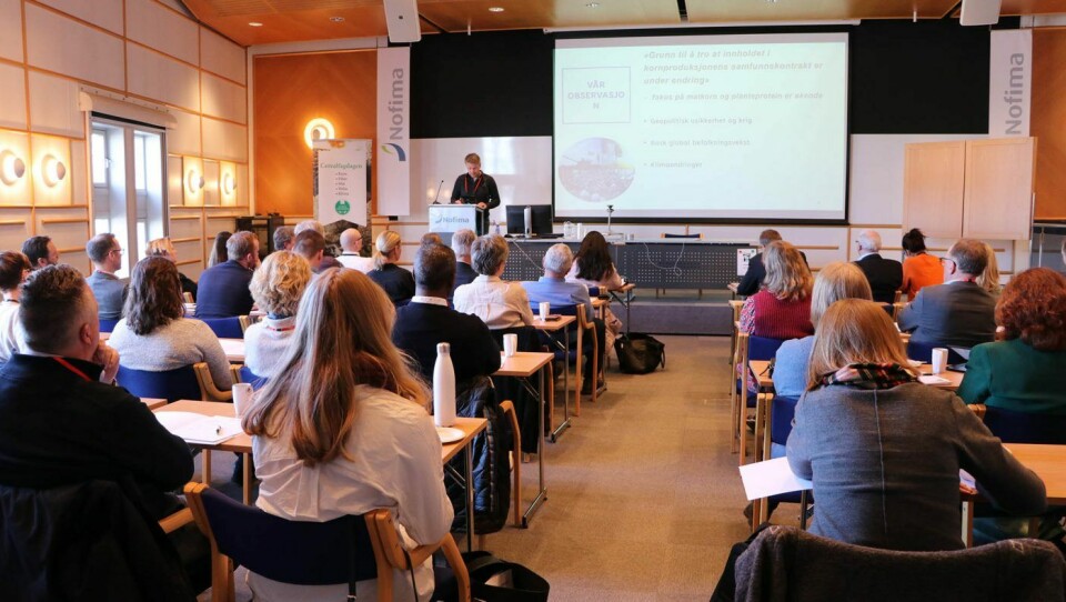 Cerealfagdagen 2023 ble arrangert hos Nofima på Ås. Her holder Anders Dønnum i Matkornpartnerskapet sitt innlegg.