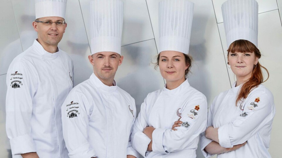 Coach og dommer Carsten Kej, Mads Kilstrup, Freja Krarup og Lise Gorm.