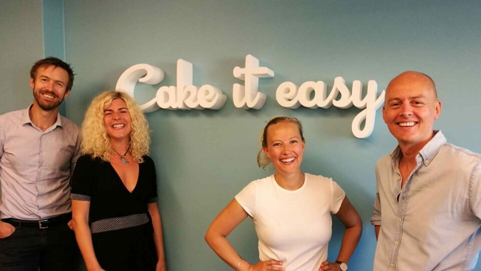 Fire av syv ansatte i Cake it easy: Steffen Gausemel Backe (f.v), Hanna Erlandsson, Katharina Jens og Marius Sevaldsen. Fire av syv ansatte i Cake it easy: Steffen Gausemel Backe (f.v), Hanna Erlandsson, Katharina Jens og Marius Sevaldsen.