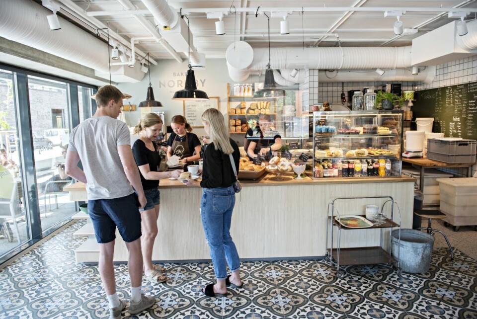 I det nye boligområdet Myrvoll Torg, skal det bo 2500 mennesker, når alt er ferdig bygget. Baker Nordby er tidlig på plass med næringsvirksomhet i området som er ventet å stå helt ferdig om et par år.