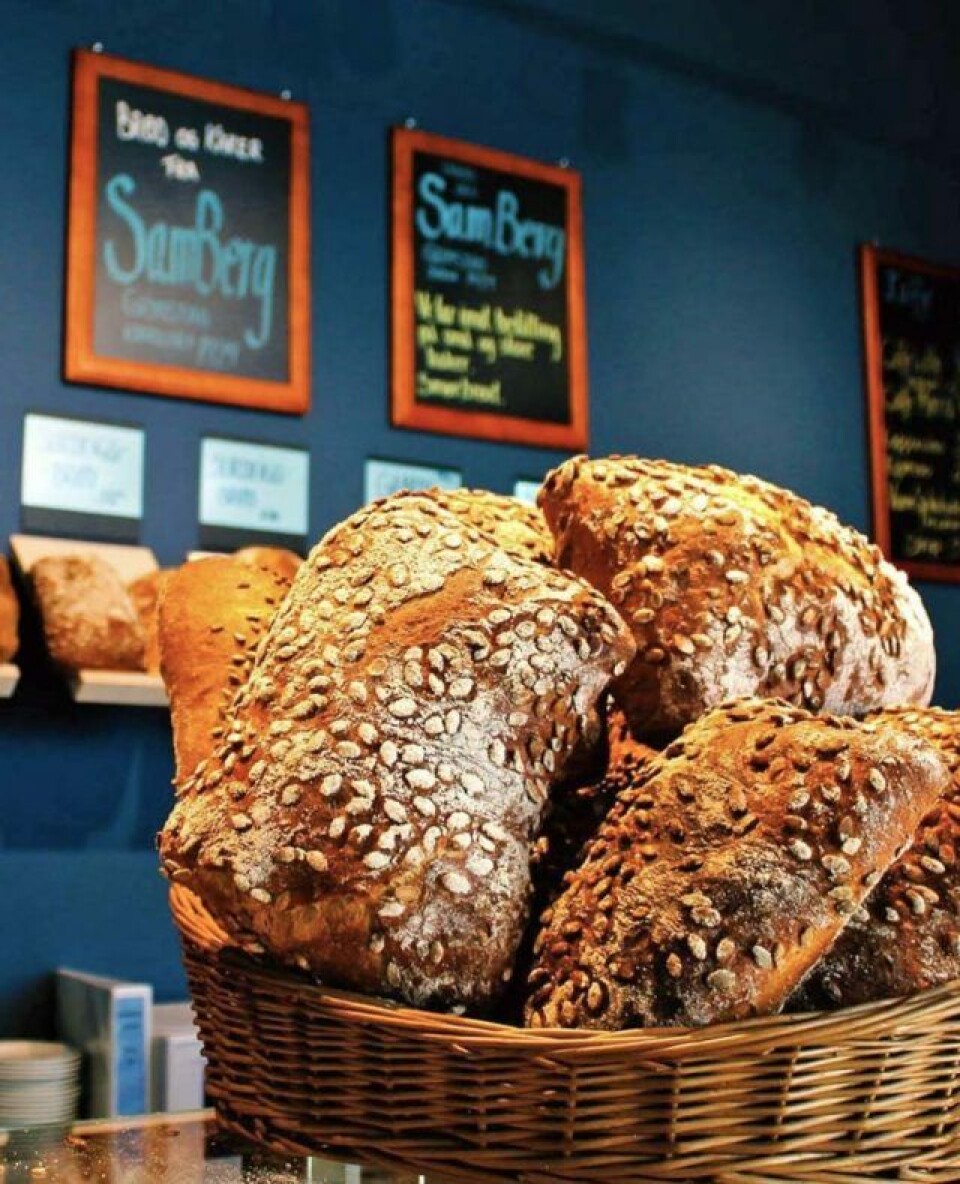 Sam Berg i Grimstad baker frokostproduktene som leveres hjem til kunder på Sørlandet.