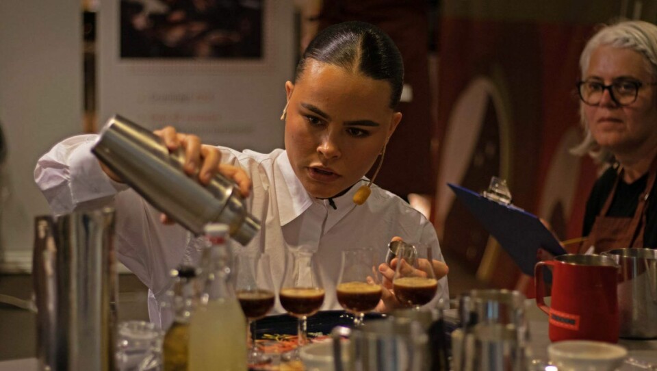Guro Sábado Rødningen jobber som barista på Bakeriet Sprø i Oppdal, og hun skal delta i årets NM.