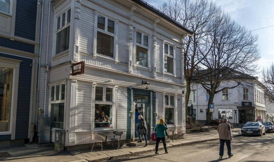 With brød & kaffe har flyttet inn i dette gamle trehuset, som ligger i Storgaten 29 i Tønsberg.