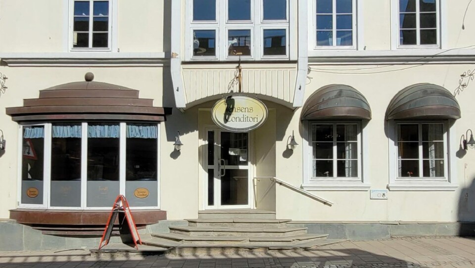 Jensens Conditori har tre egne utsalg, to i Larvik og ett i sommerbyen Stavern. Nå leser de etter noen til å overta.