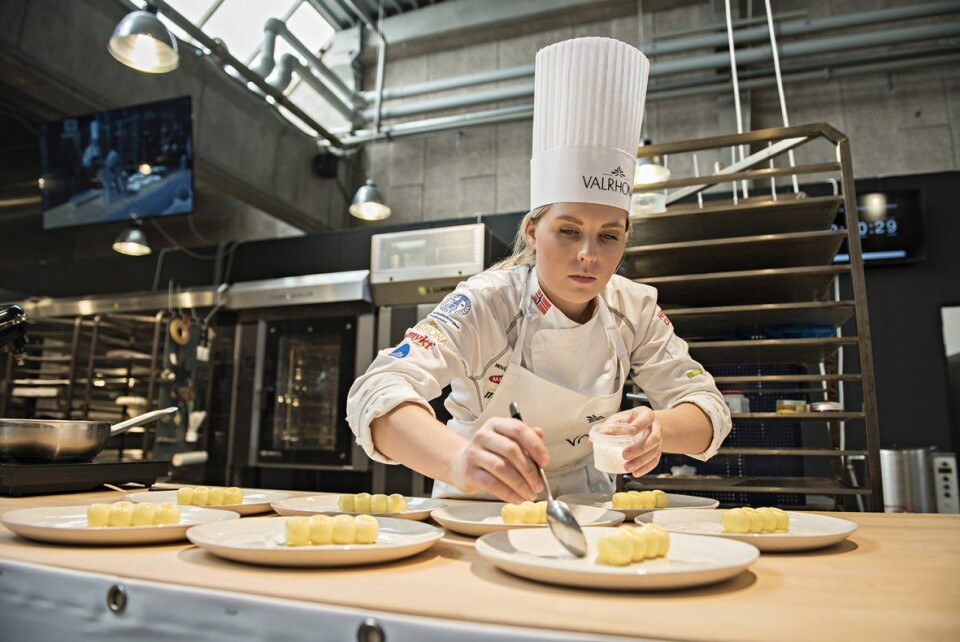 Thea Victoria Thoren Jensen ga det norske laget et løft ved å vinne gull i kategorien dessert under Nordic Pastry Cup. Thea Victoria Thoren Jensen ga det norske laget et løft ved å vinne gull i kategorien dessert under Nordic Pastry Cup.