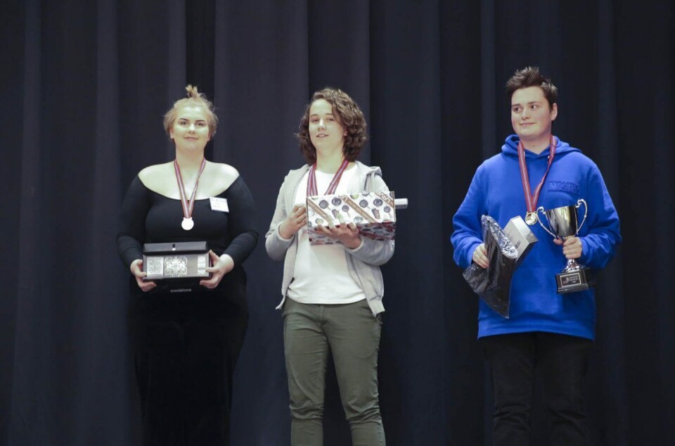 Bakerne som havnet på pallen: 1. plass Henrik Foss (til høyre), 2. plass Bernt Haugen Gilberg (i midten) og Cas Øien Iversen (til venstre) Bakerne som havnet på pallen: 1. plass Henrik Foss (til høyre), 2. plass Bernt Haugen Gilberg (i midten) og Cas Øien Iversen (til venstre)