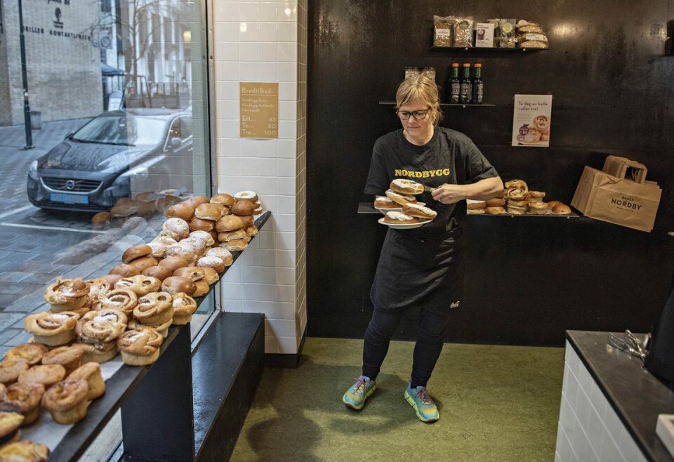 Koronaviruset har skapt en fortvilet situasjon for Baker Nordby. Birgitta Nordby tror ikke de klarer å stå lenge i nåværende situasjon.