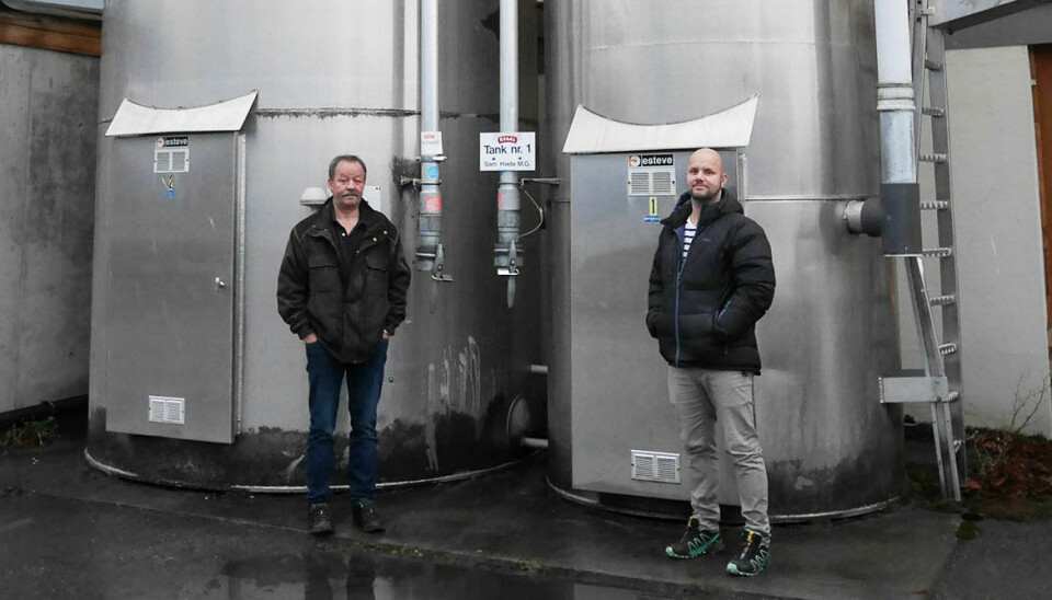 Far og sønn Andor Orrestad og Bjørn Orrestad legger ned bakeriet på Hermansverk i Leikanger kommune.