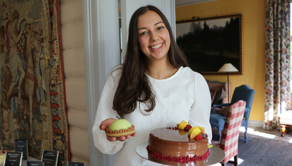 Julia Anjali Mohan fra Oslo Kongressenter vant i kategorien dessert og kom på andre plass i kategorien kake. Julia Anjali Mohan fra Oslo Kongressenter vant i kategorien dessert og kom på andre plass i kategorien kake.