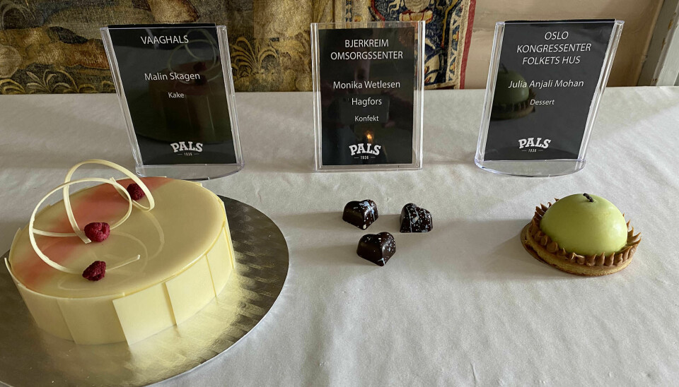Disse kom på 1. plass i hver sin kategori. Fra venstre Malin Skagen (kake), Monika Wetlesen Hagfors (konfekt) og Julia Anjali Mohan (dessert).