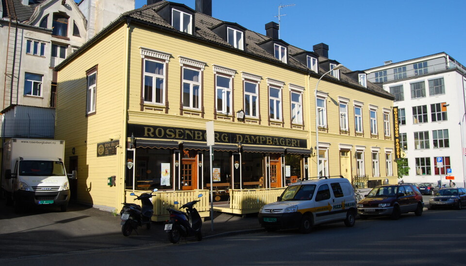 Rosenborg Bakeri tar igjen imot kontanter i sine utsalg.
