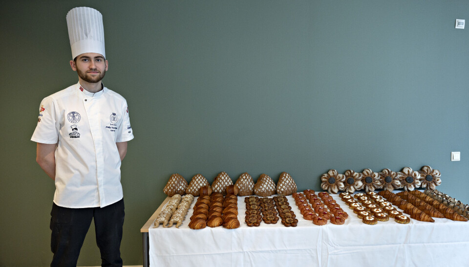 Philip Therkildsen med produktene som han leverte i NM Åres Baker 2024.