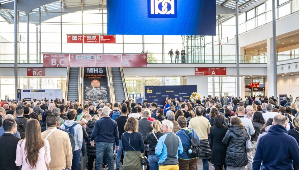 Besøkende fra hele verden på vei inn til iba 2023.