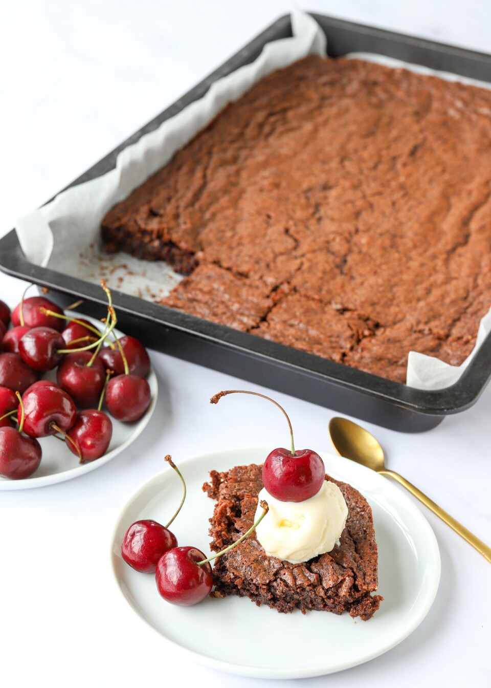 Brownies er en av oppskriftene i Min første bakebok.