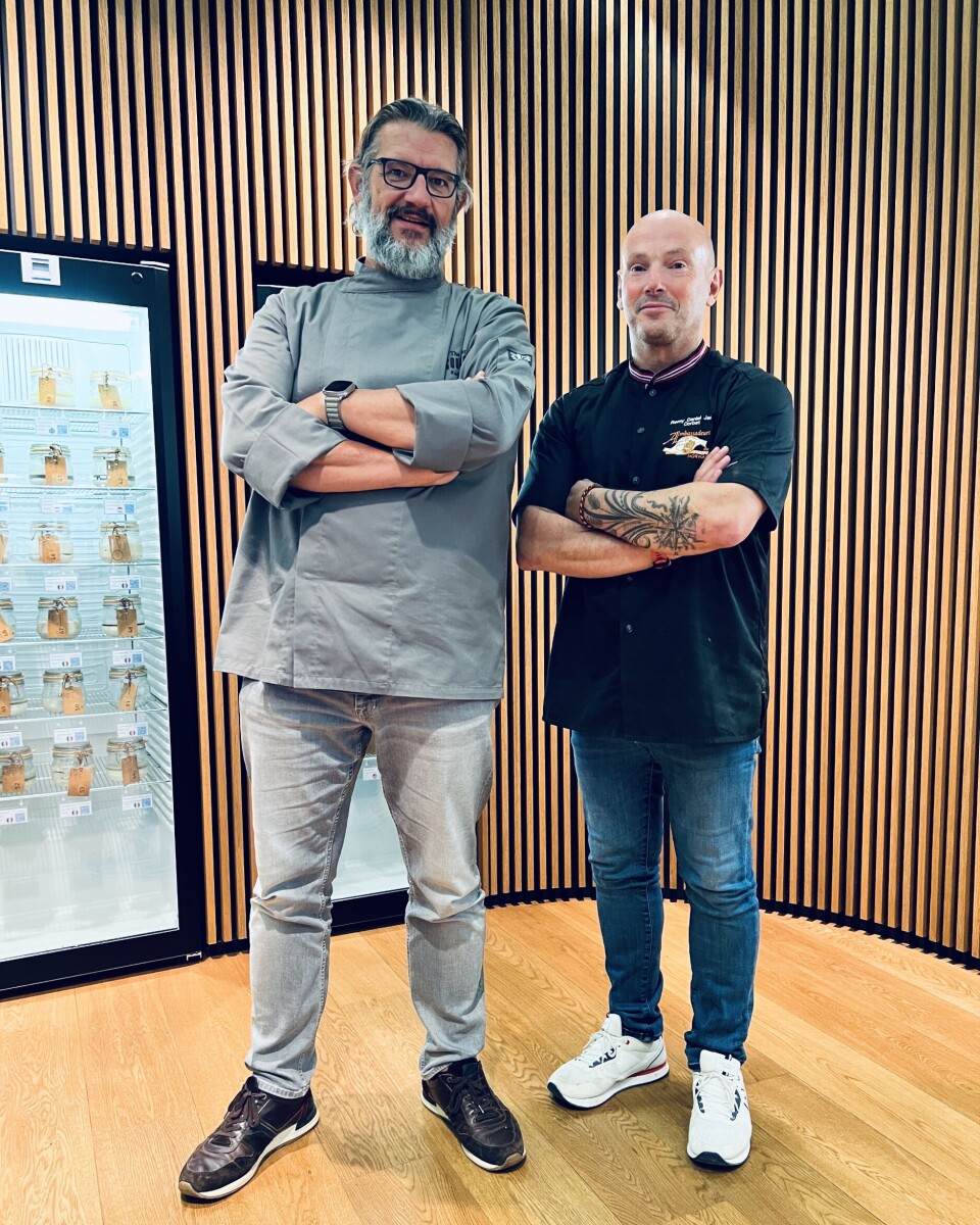 Remy Corbet (t.h.) og Karl De Smedt ble kjent på iba i München i fjor. Her er de fotografert i surdeigsbibilioteket i St. Vith i Belgia da Remy holdt kurs der i september i år.