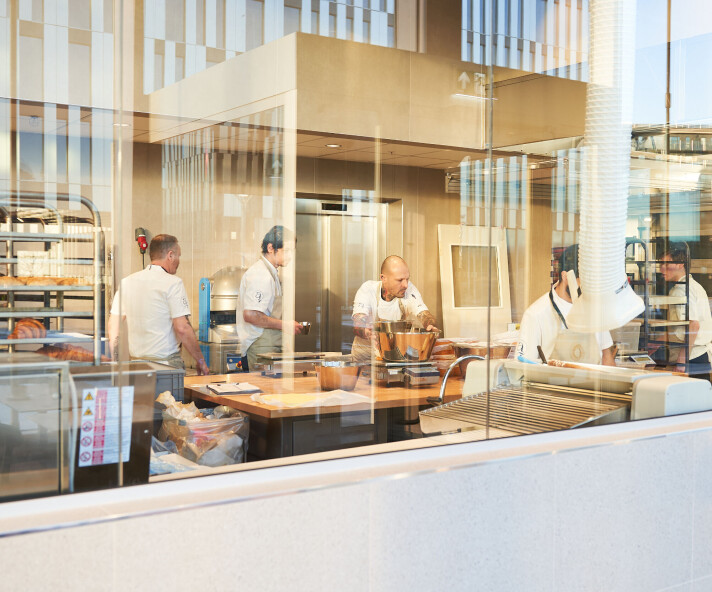 Innsyn til produksjonen: – Vi så ingen grunn til å stå og gjemme oss bort, sier Lars-Erik Undrum i The Bakery.