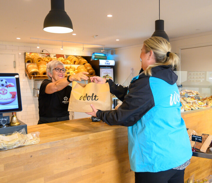 Jærbakeren Arne Johannesen har inngått samarbeid med leveringstjenesten Wolt.
