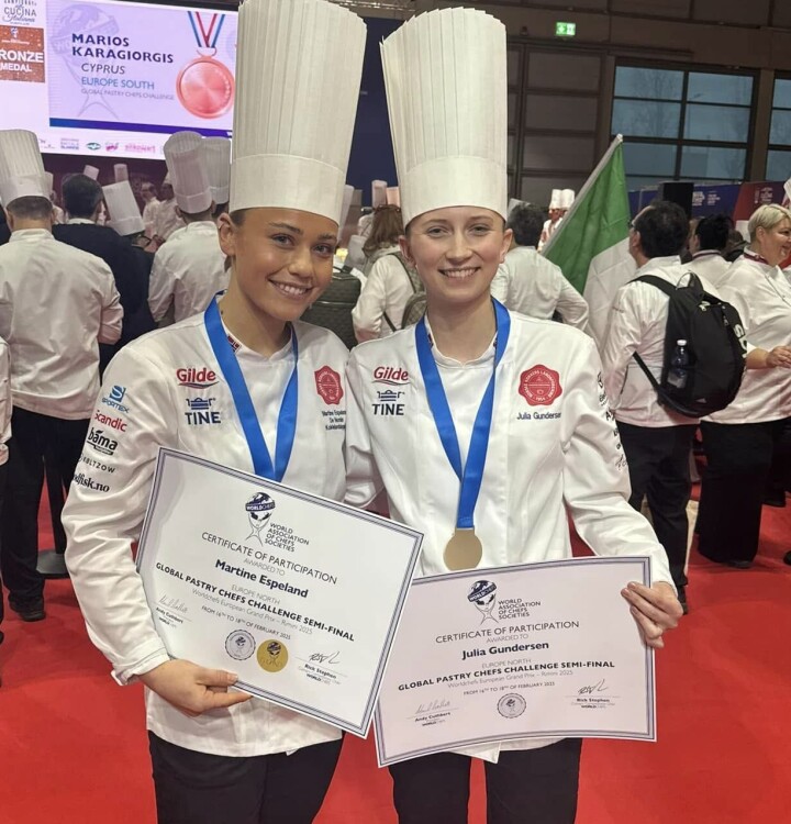 Martine Espeland vant kvalifiseringen Global Pastry Chef Challenge, Europe North sammen med sin medhjelper Julia Gundersen.