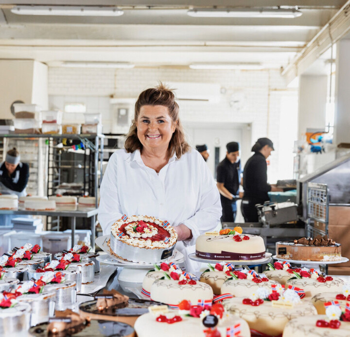 – Vi ønsker å gjøre det lettere for kundene våre å nyte våre bakevarer, sier daglig leder i Rosenborg Bakeri, Heidi Helgesen.
