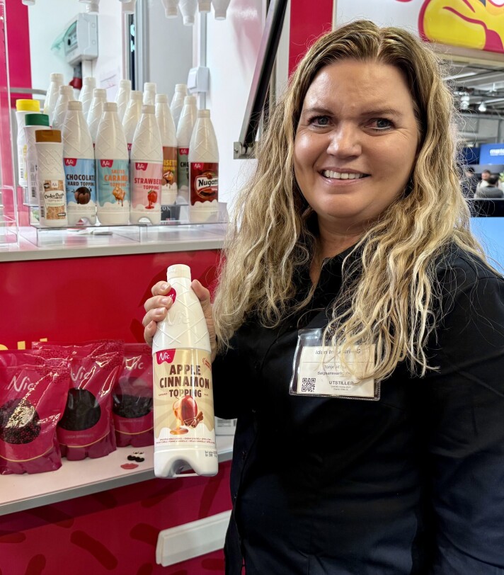 – Kanel- og epletopping er en annen av årets nyheter fra Nic til iskremdisken, forteller Tonje Håtun.