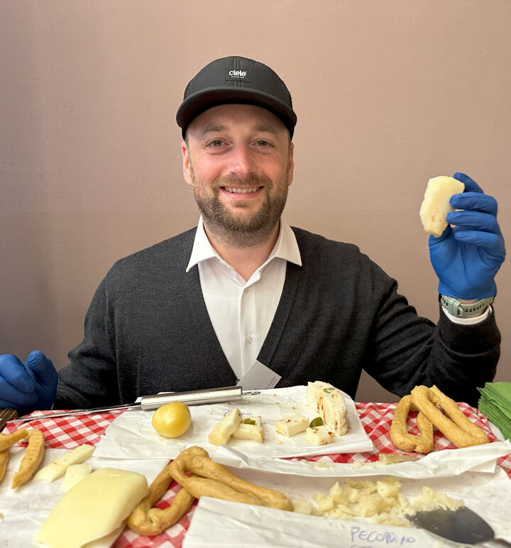 Erik Lerseth i Lantmännen Cerealia skulle ta en taxi til en ostebutikk for å kjøpe noe lokal ost til smaksprøvene på sin stand. Taxien endte på et lokalt ysteri og resultatet var en haug med kortreiste oster av prima kvalitet.