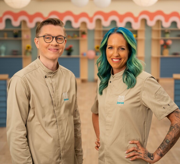 Henrik Falkensten TV-debuterer som dommer i Bakemesterskapet junior sammen med den mer rutinerte Marthe Kilen.