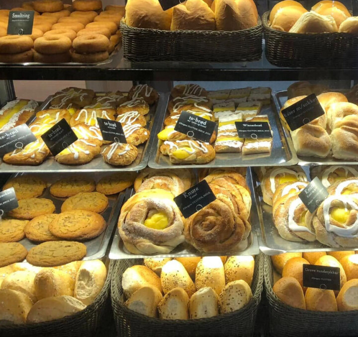 Vigrestad Konditori tilbyr et bredt sortiment av både baker- og konditorvarer.