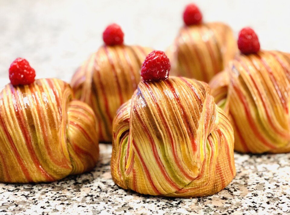 Strié Tresser av Remy Corbet fikk flest 'likes' i Instagram-konkurransen Pals Delifrance Challenge, der oppgaven var å lage den mest kreative wienerbaksten. Strié Tresser av Remy Corbet fikk flest 'likes' i Instagram-konkurransen Pals Delifrance Challenge, der oppgaven var å lage den mest kreative wienerbaksten.