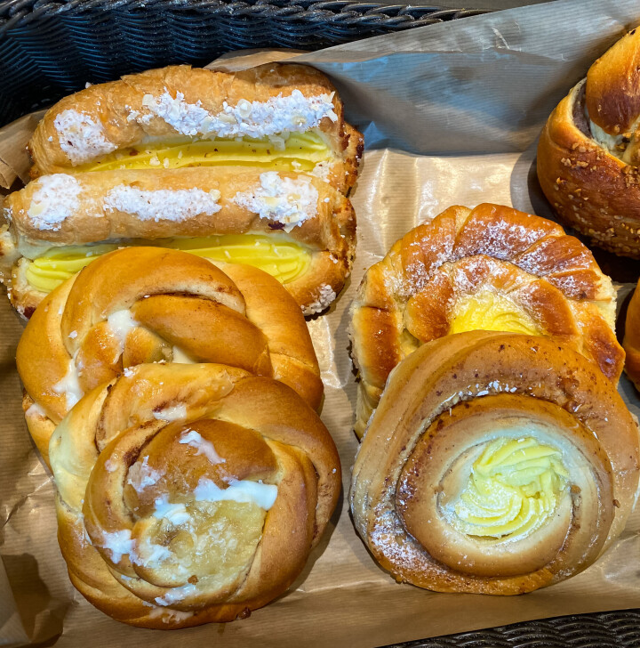 Bakeriene plikter ikke å opplyse om innholdet i uemballerte produkter, men nå krever flere at dette blir påbudt.