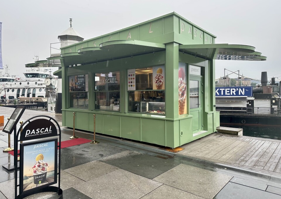 Pascals nye iskiosk på Aker Brygge er tegnet av Dark Arkitekter og bygd av Oslo Prosjektbygg. Planen er at den skal være åpen hele året.