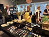 Tina Iversen er ny produktsjef for kakepynt i Bako. På idémessen var hun opptatt av å vise frem bredden i sortimentet.